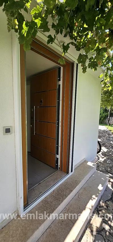 3+1-Zimmer Einfamilienhaus Zu verkaufen in İçmeler Bz. Marmaris - 200 m²