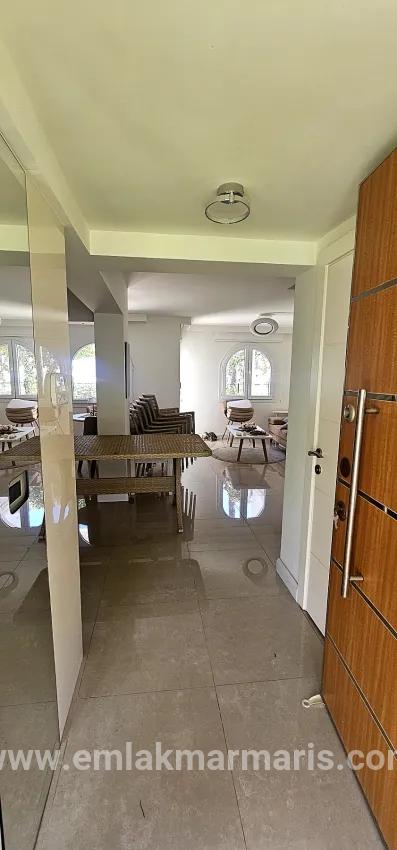 3+1-Zimmer Einfamilienhaus Zu verkaufen in İçmeler Bz. Marmaris - 200 m²