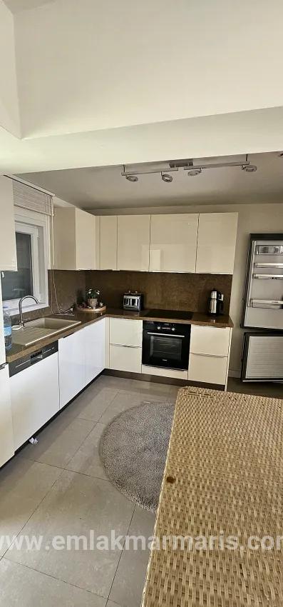 3+1-Zimmer Einfamilienhaus Zu verkaufen in İçmeler Bz. Marmaris - 200 m²