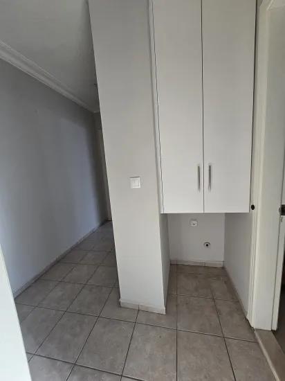 3+1 zu vermietende Wohnung Im jungen Gebäude Im Viertel Çıldır