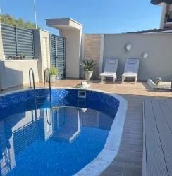 4+1-Zimmer Villa Zu verkaufen in Armutalan Bz. Marmaris - 361 m²