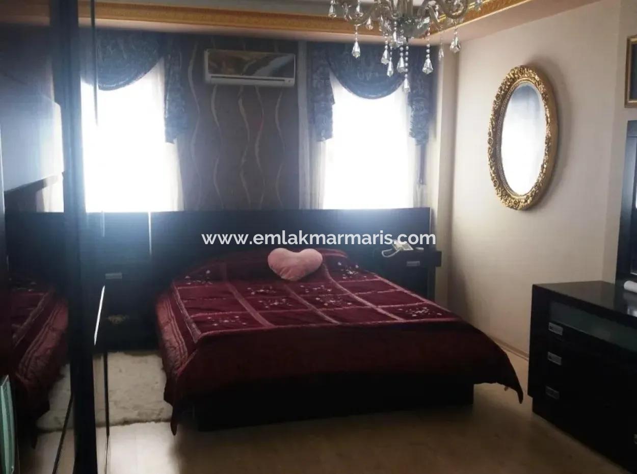 Gebaut Auf Einem Grundstück Von 7000M2 In Marmaris, 8 Zimmer, Haus Ranch Pool