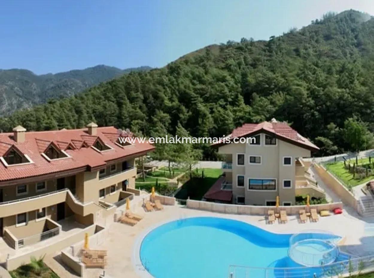 Super-Luxus-Duplex-Wohnung Mit Pool In Icmeler, Innerhalb Der Website