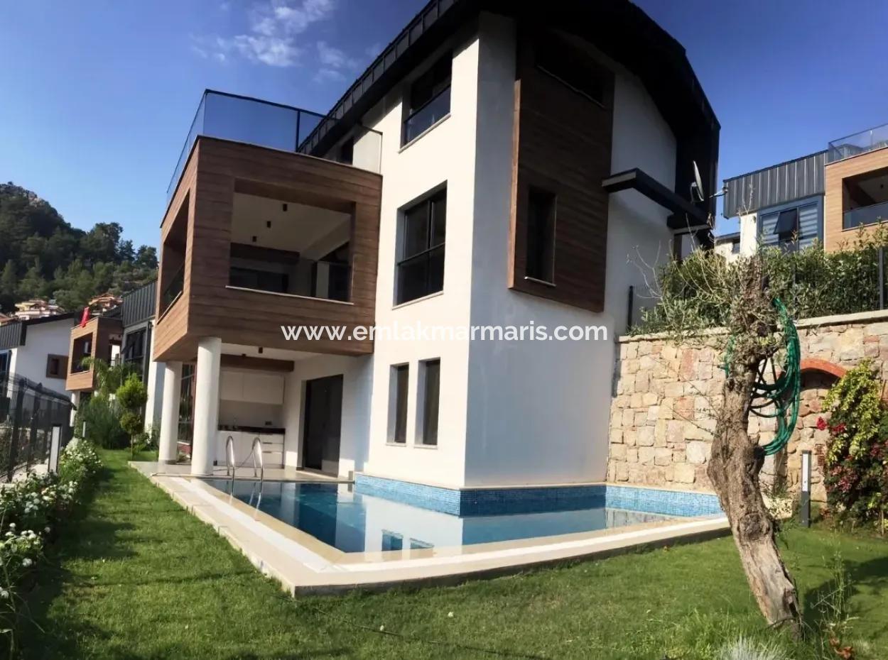 Schöne Villa Zum Verkauf In Marmaris Beldibi District, Villa Smart-Villa 220 M2 4 Zimmer 2 Wohnzimmer