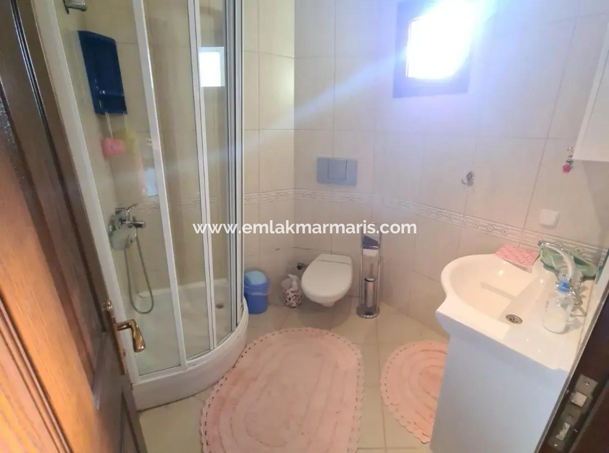 Villa Zu Verkaufen In Armutalan, Marmaris Mit Freistehendem Garten Und Pool