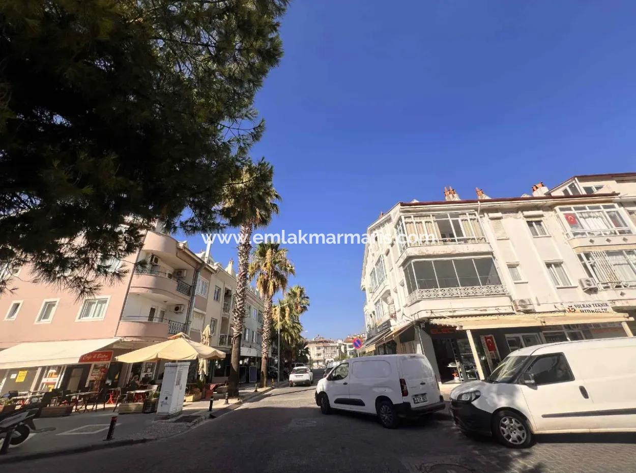 120 M2 Großes Eckgeschäft Mit Hoher Wertschöpfung Zum Verkauf Im Yachthafengebiet Von Marmaris