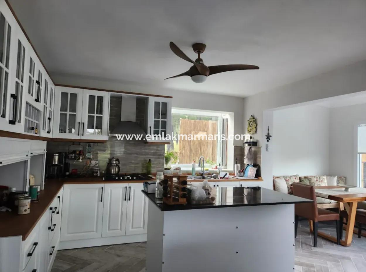 Ortaca-Stadtteil Zum Verkauf 10.000 M² Maßgefertigtes Bauernhaus Mit Pool