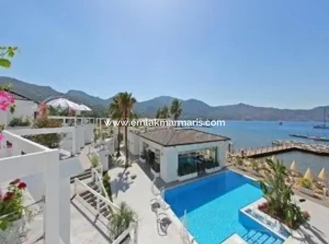 Zum Verkauf Am Meer In Einer Entfernung Von 40 Km Von Marmaris Hotel Handtücher