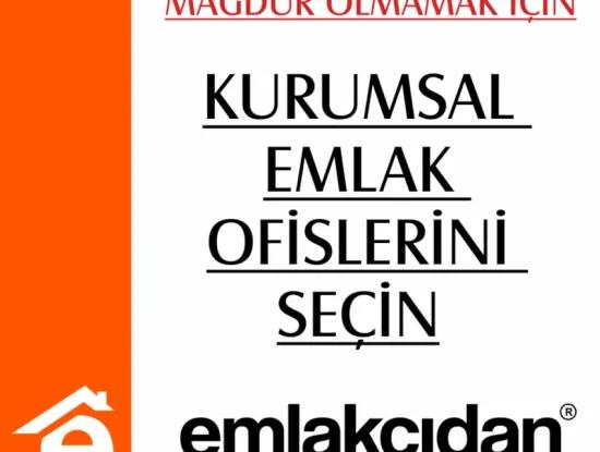 Komplettes 4-Stöckiges Gebäude Zum Verkauf Im Großen Basar Von Marmaris.