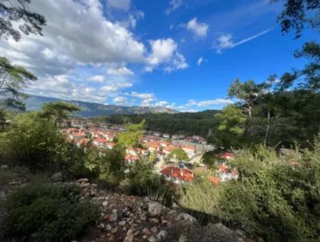 Luxuswohnung Zum Verkauf Mit Swimmingpool Im Stadtteil Gökçe Des Bezirks Ula Der Provinz Muğla 2 Km Zum Meer Mit Blick Auf Den Wald