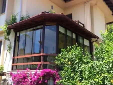 Freistehende Villa Mit Garten Zum Verkauf In Ula Muğla Bezirk Sultanahmet-Viertel Zweibettzimmer