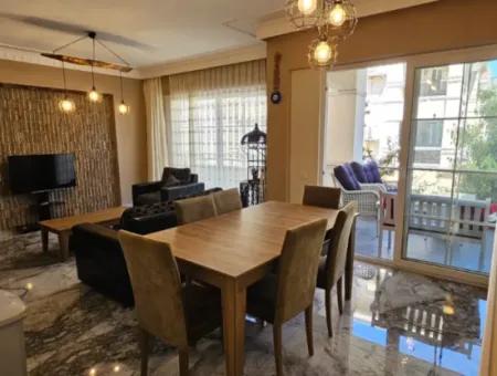 Camiavlu Neighborhood 3 1 Rückwärtsduplex Zum Verkauf Auf Einem Sicheren Gelände Mit Pool