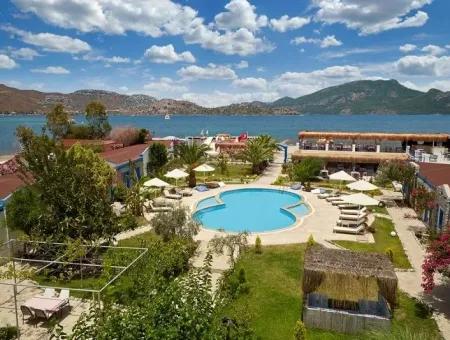 Bei Einer Entfernung Von 40 Km Von Marmaris 30 Zimmer Boutique-Hotel Am Meer Zum Verkauf