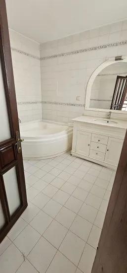 Armutalan Nachbarschaft 3+1 Zu Verkaufen Freistehend Duplex Villa