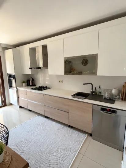 3+1 Duplexwohnung Zum Verkauf In Einem Jungen Gebäude In Armutalan