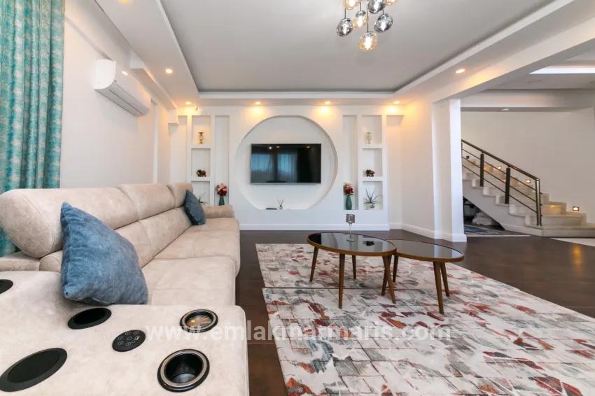 In Faralya, a magnificent villa with a sea view