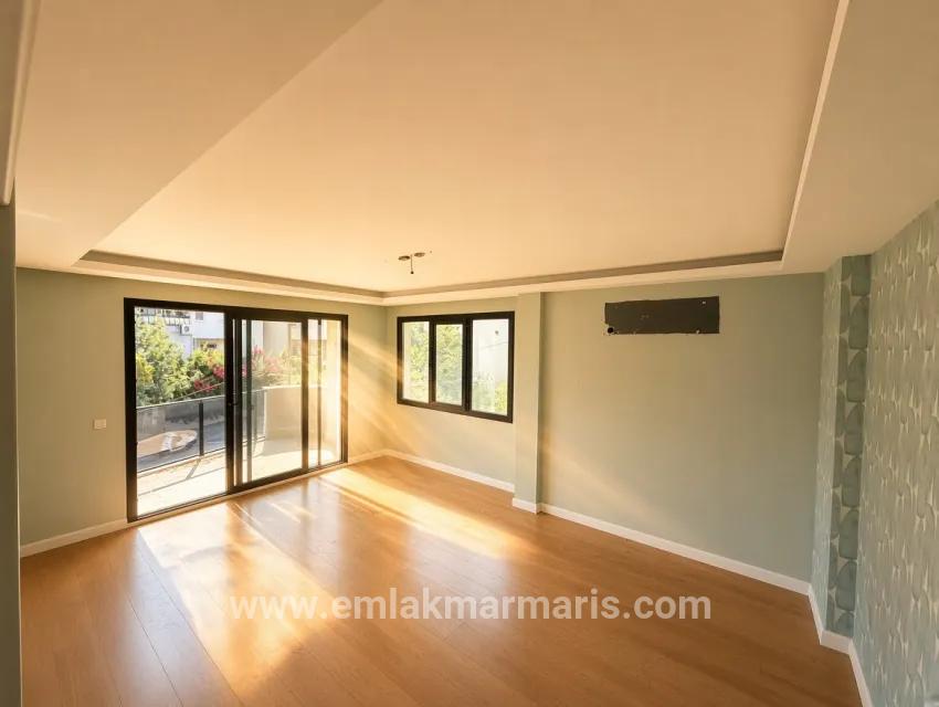 3+1 Bedroom Apartment For sale in Armutalan Nbh. Marmaris - 140 m²