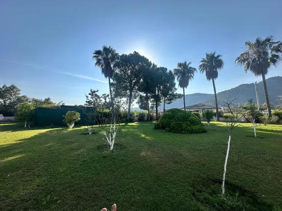 In Hisarönü, 2+1 Furnished Rental Flat – 100 m to the Coast