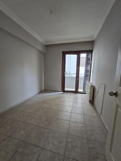 Çıldır Neighbourhood In Genç Building 3+1 Rental Apartment