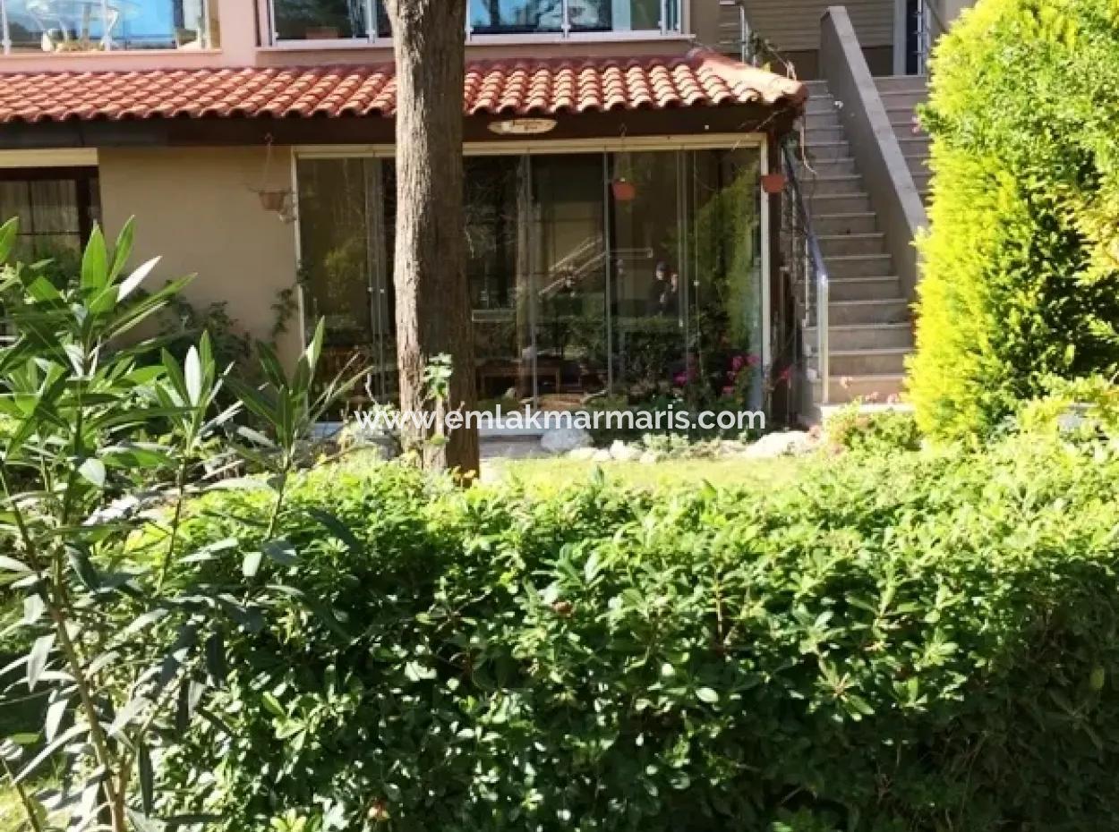 Super Luxury Duplex Apartment With Swimming Pool In Icmeler, Within The Site