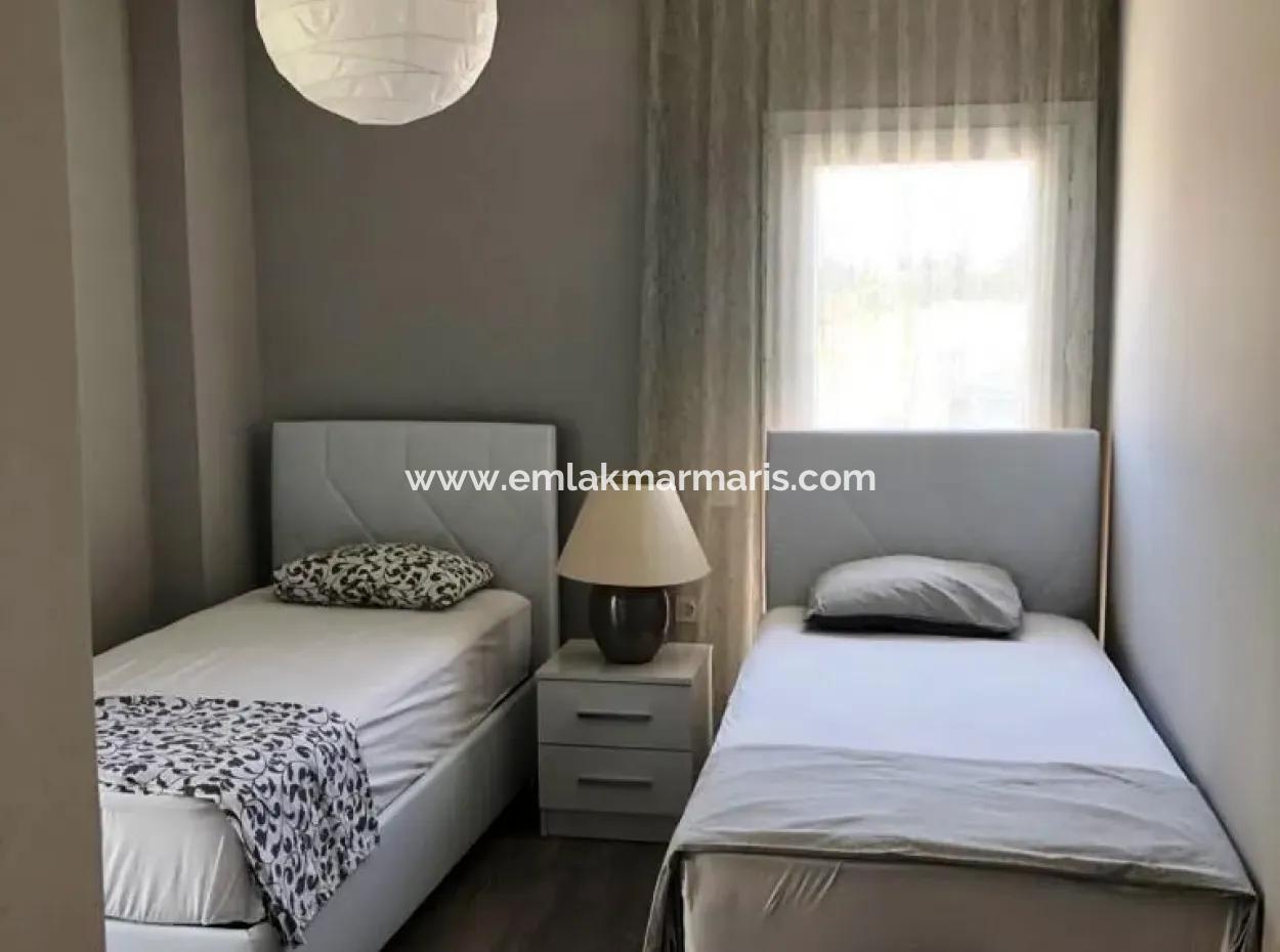 2 Rooms 1 Lounge Open Kitchen 100 M2 Apartment For Sale In The Site With Swimming Pool 400 Meters From The Sea In Datça Center