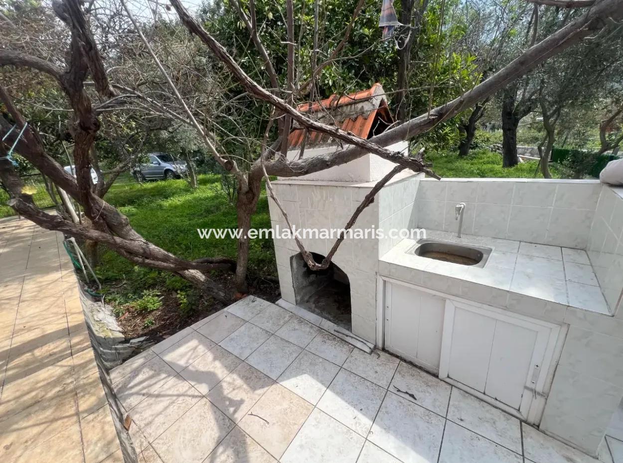 Detached House For Sale On 2000M2 Plot Of Land By The Sea In Marmaris Söğüt Neighborhood. Suitable For Tying A Boat In Front Of It.