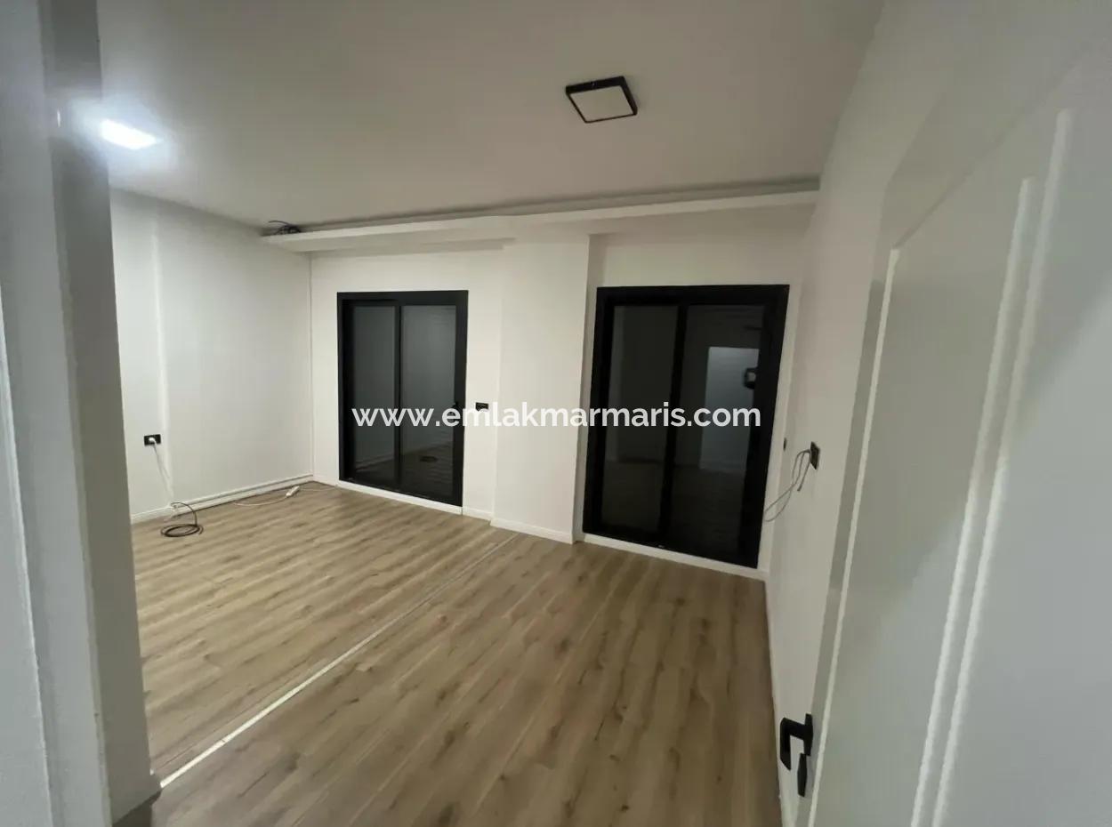 Luxury Apartment For Sale In A Stylish Complex In The Center Of Marmaris, With Ground Floor, Garden, 3 Rooms, 1 Living Room, Parking Lot