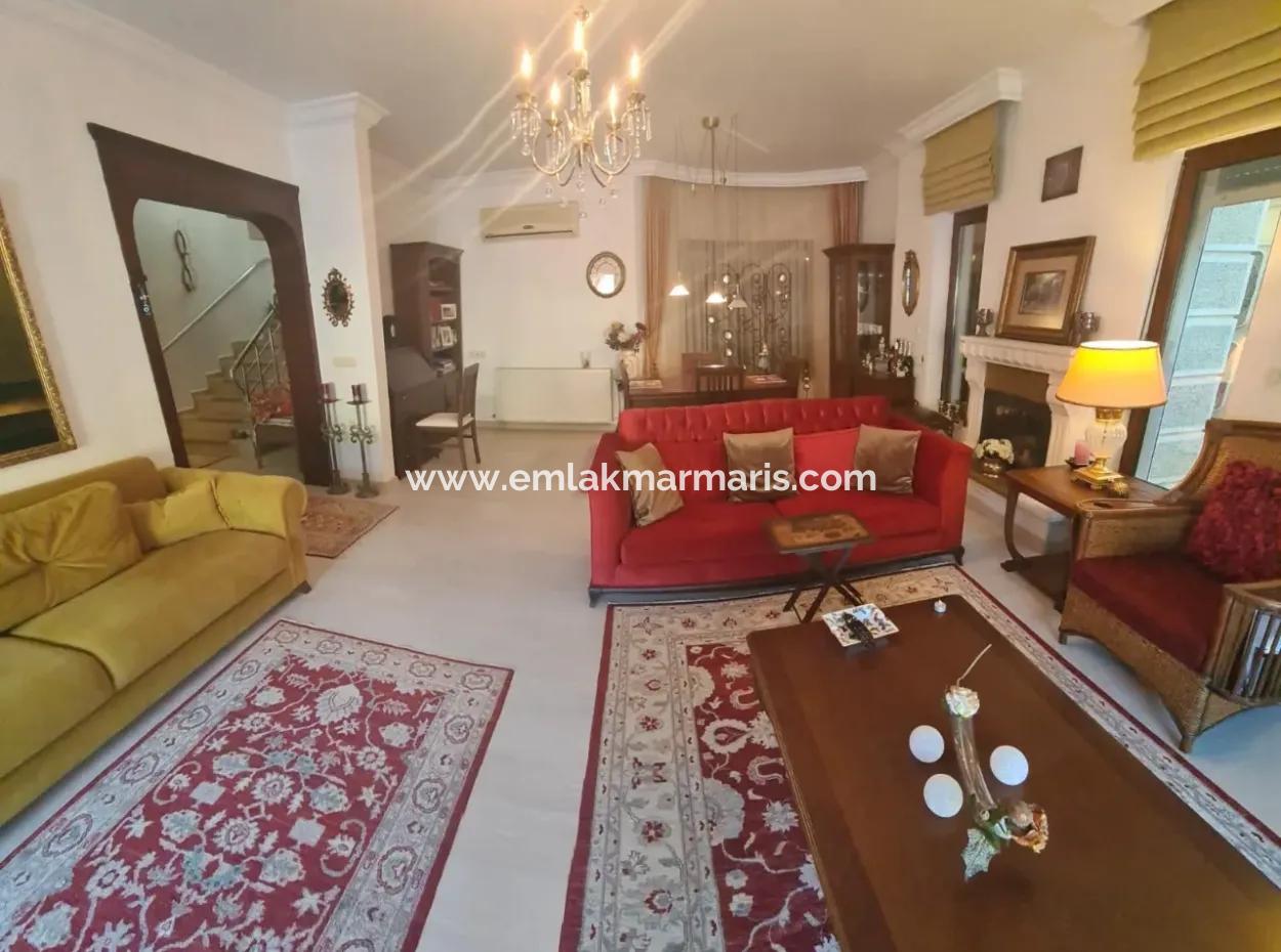 Villa For Sale In Armutalan, Marmaris With A Fully Detached Garden And Pool