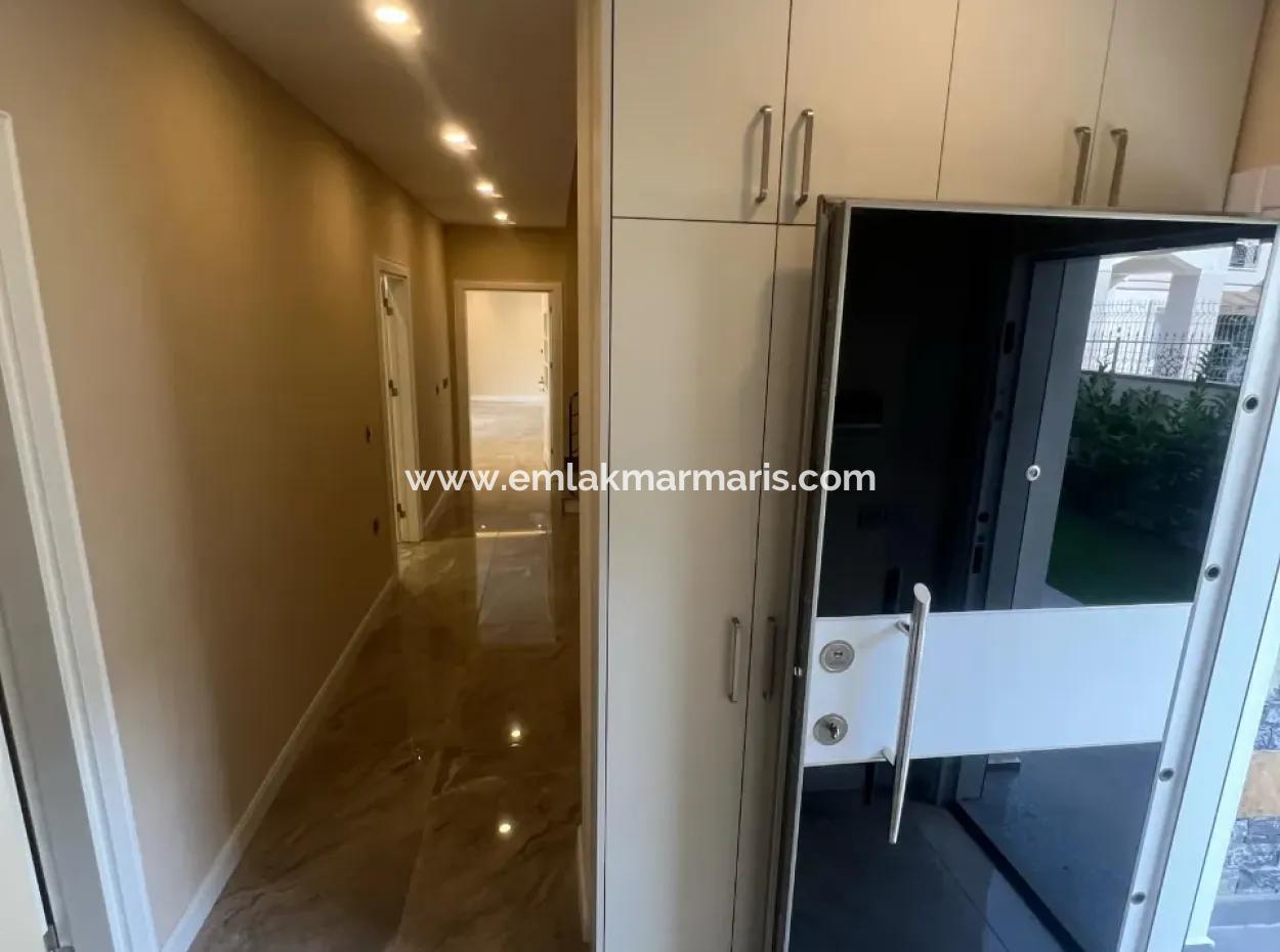 Ultra Luxury Villa For Sale In Icmeler Neighborhood Of Marmaris District, 4 Rooms 4 Bathrooms 240M2 With Swimming Pool In A Fully Detached 450M2 Plot With Forest View