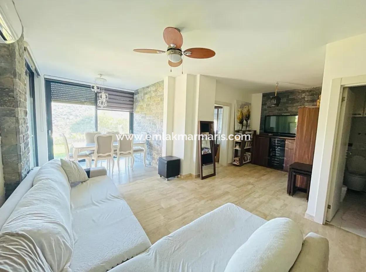 Ground Floor, Private Entrance, In A Complex With A Pool, 5 Minutes From Türkbükü.