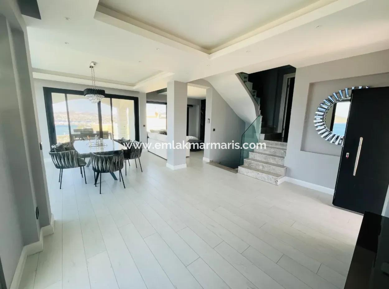 ???????? Luxurious Triplex Villa Just Steps From Yalıkavak Marina!