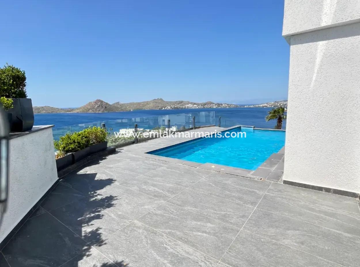 ???????? Luxurious Triplex Villa Just Steps From Yalıkavak Marina!