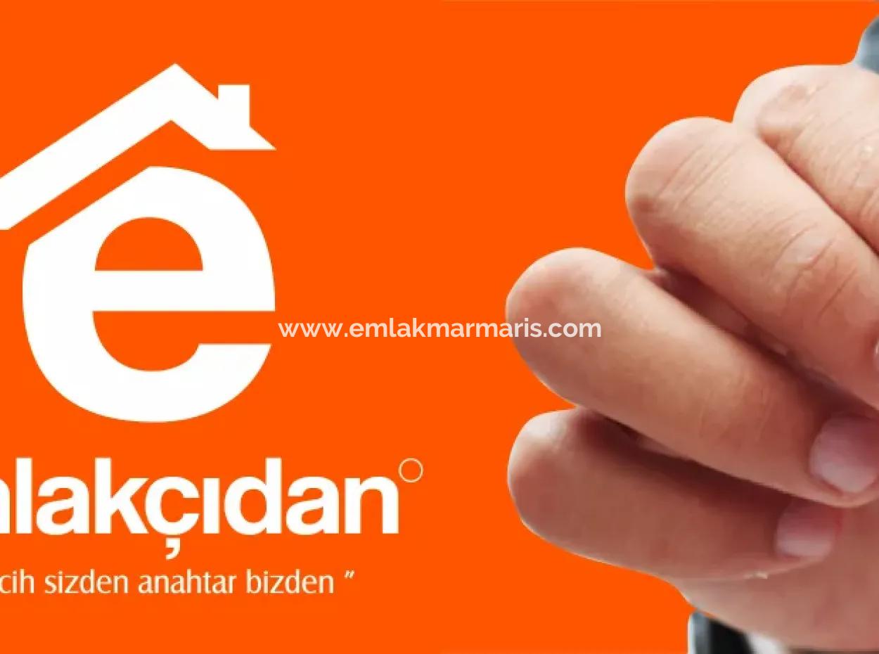 Shop For Sale With 360M2 Mezzanine Floor In The Center Of Marmaris.