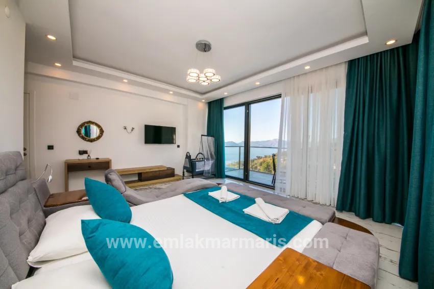 Для продажи Семейный дом 4+1 в Faralya Fethiye - 500 m²