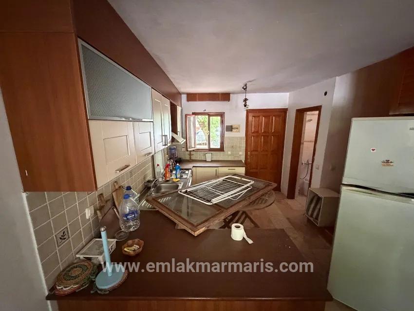 В деревне Бенчик в комплексе Зелёное море продается вилла