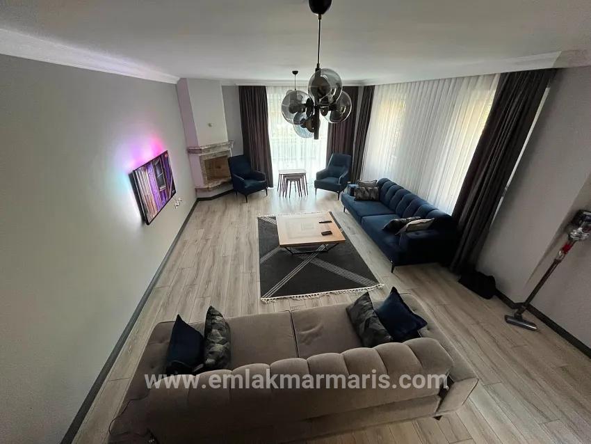 В аренду Семейный дом 3+1 в Kemeraltı Marmaris - 200 m²
