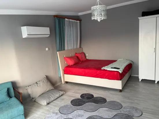 в Marmaris Camiavlu с отдельным бассейном & с широким садом 4+1 меблированный аренда Lux Триплекс