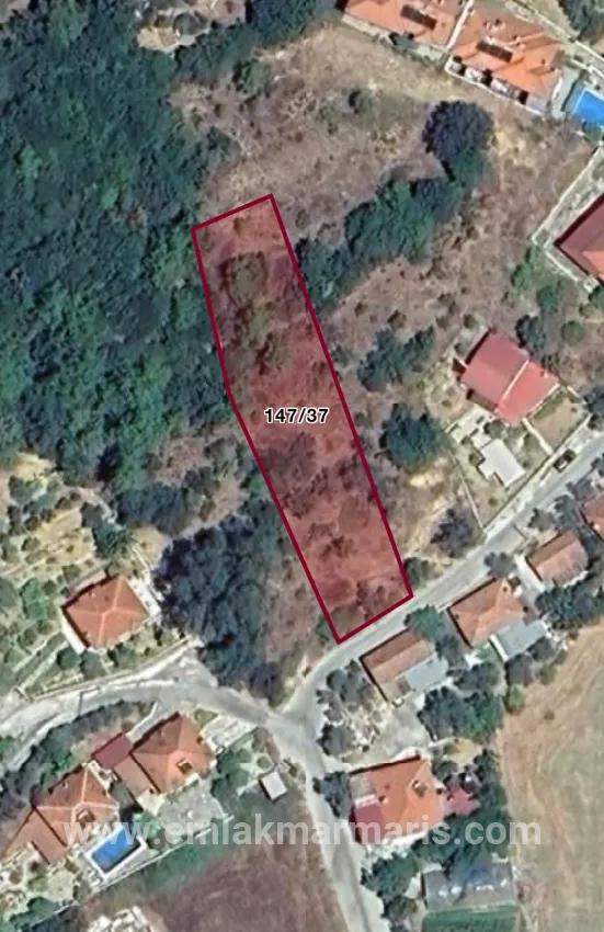 Akyaka,ya 8 Km Uzaklıkta 15 Odalı Villa Projesi Çizilmiş 1186 M2 Satılık Arsa