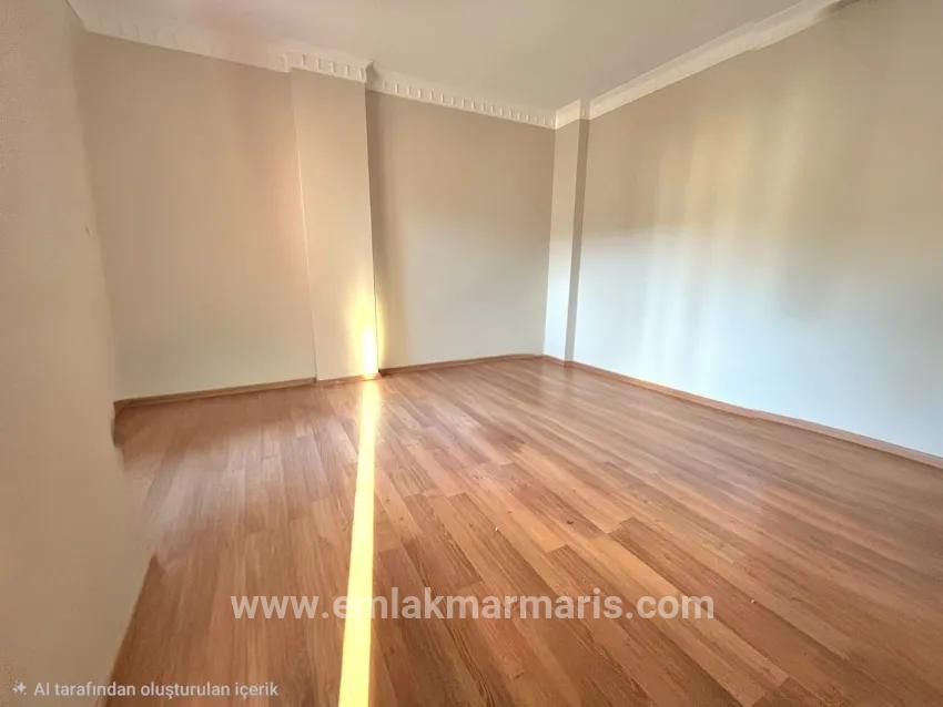 Camiavlu Mahallesi'nde Havuzlu Sitede 3+1 Kiralık Daire