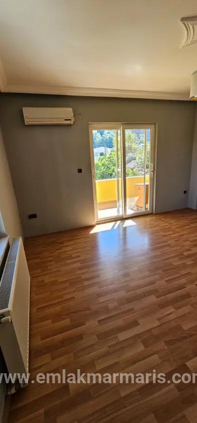 İçmeler'de kiralık 2+1 daire, mutfak, mükemmel bir daire