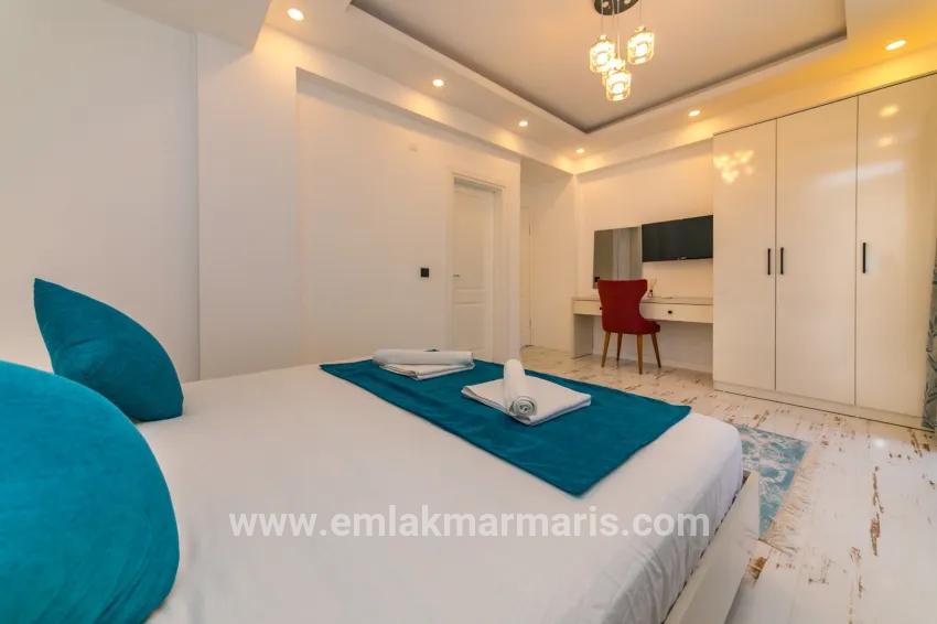 Fethiye Faralya Mah. Satılık 4+1 Müstakil ev - 500 m²