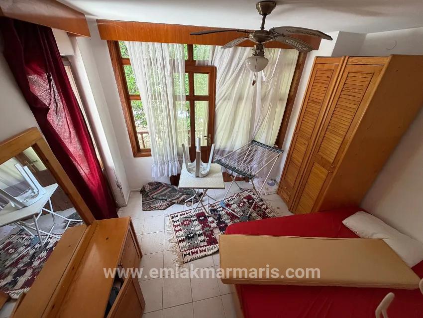 Bencik köyünde yeşil deniz sitesinde satılık villa
