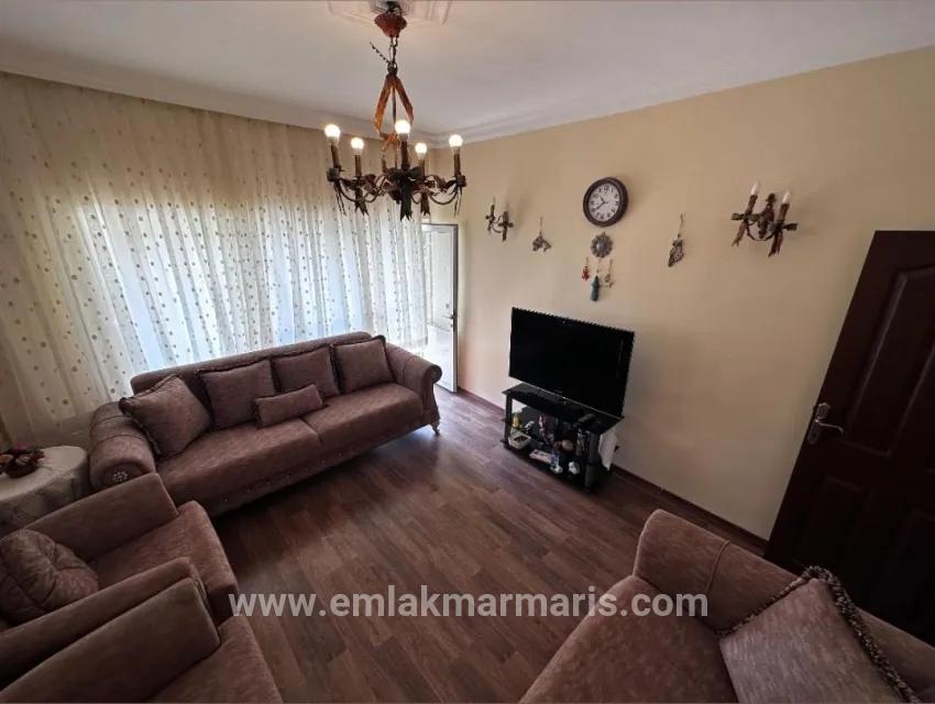 Marmaris Hisarönü Mah. Kiralık 2+1 Daire - 90 m²