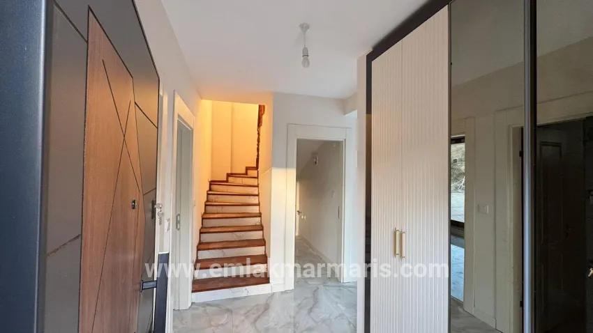 Ula Kızılyaka Mah. Satılık 3+1 Villa - 465 m²