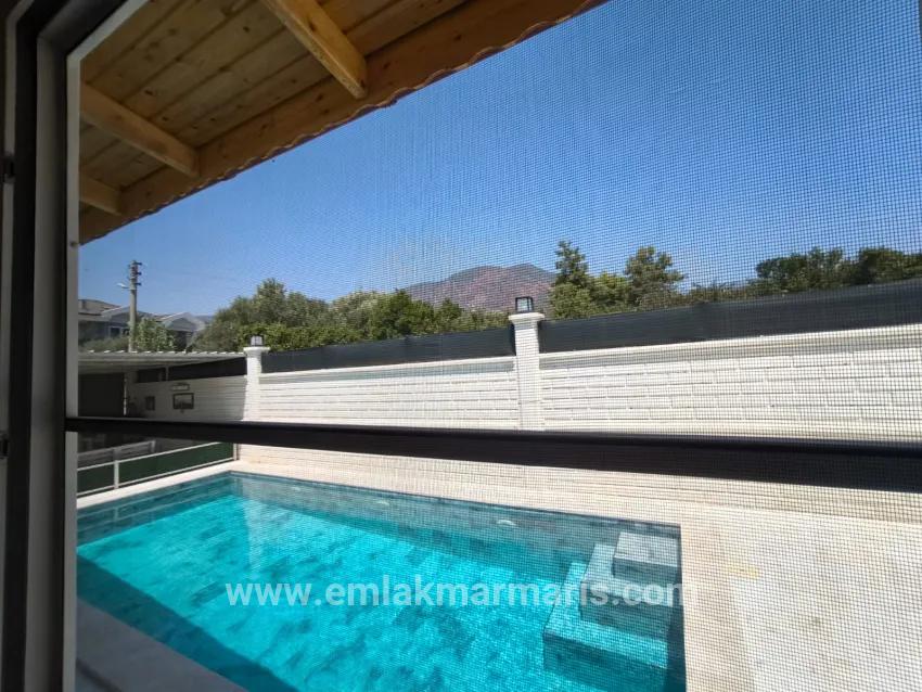 Köyceğiz Yeni Mah. Satılık 5+1 Villa - 567 m²