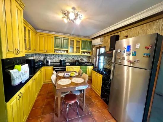Satılık 4+2 Villa – 970 m² Arsa Payı – Armutalan