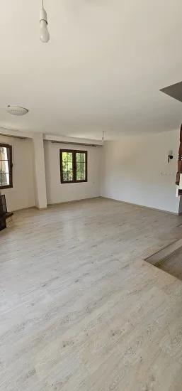 Armutalan Mahallesi 3+1 Satılık Müstakil Dubleks Villa
