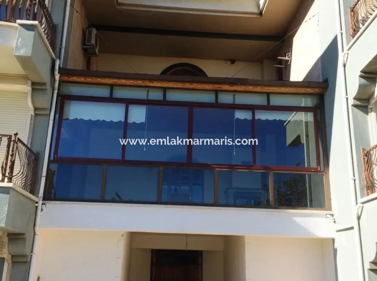 Marmaris Merkezinde 10 Odalı Havuzlu 2.500M2 Arsa İçinde Malikanemiz Satılıktır.