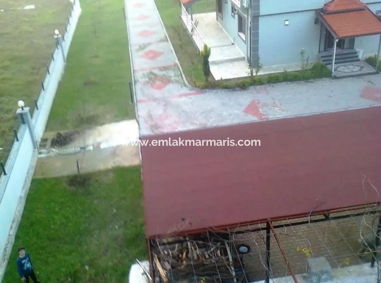 Marmaris İçinde 7000M2 Arsa Üzerine Kurulu 8 Oda Çiftlik Evi Havuz Mevcut