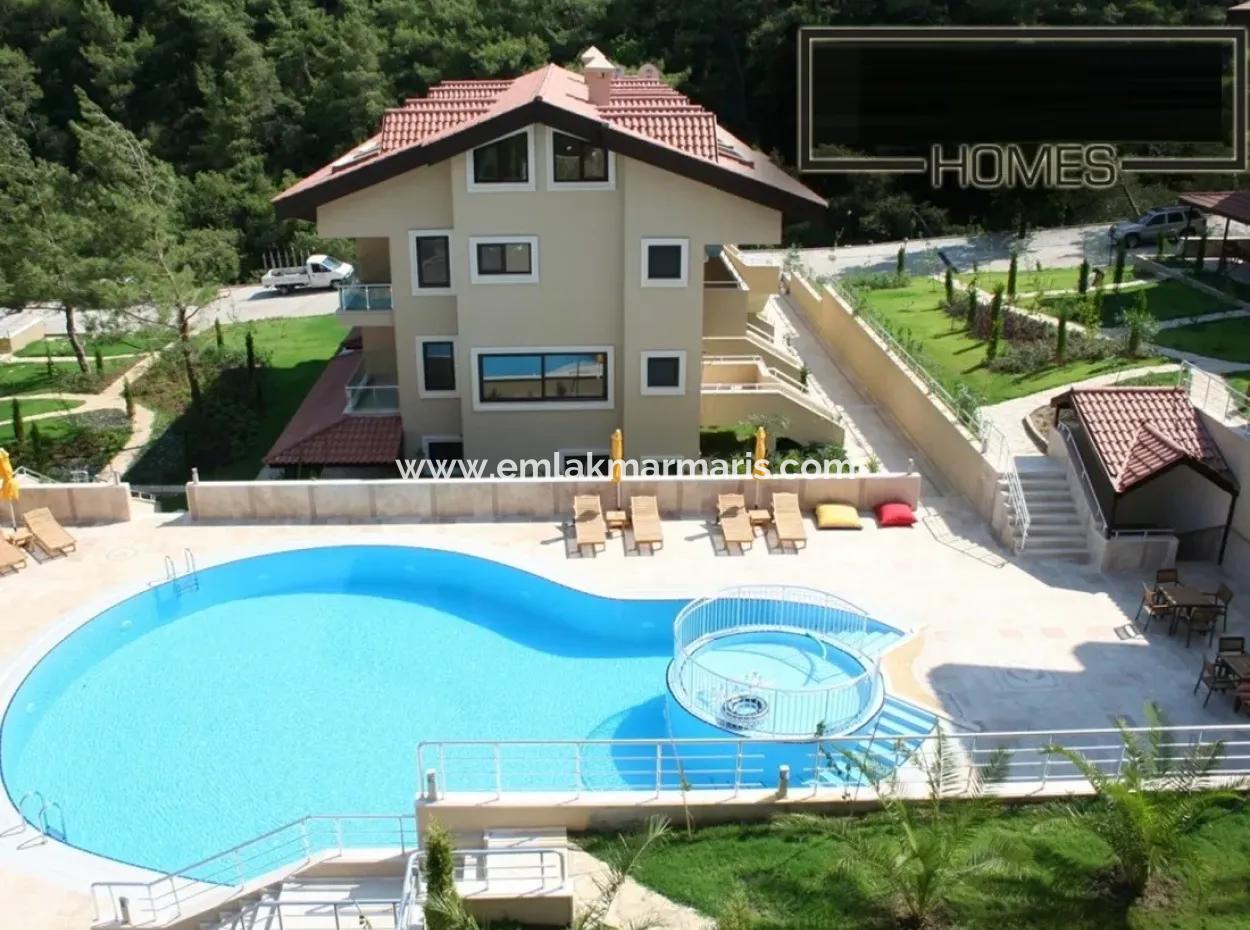 İçmeler Yüzme Havuzlu Süper Lüks Dubleks Daire Site İçerisinde